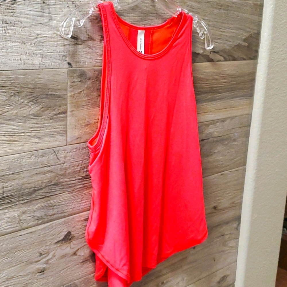 💟Free with purchase 💟all in motion tank